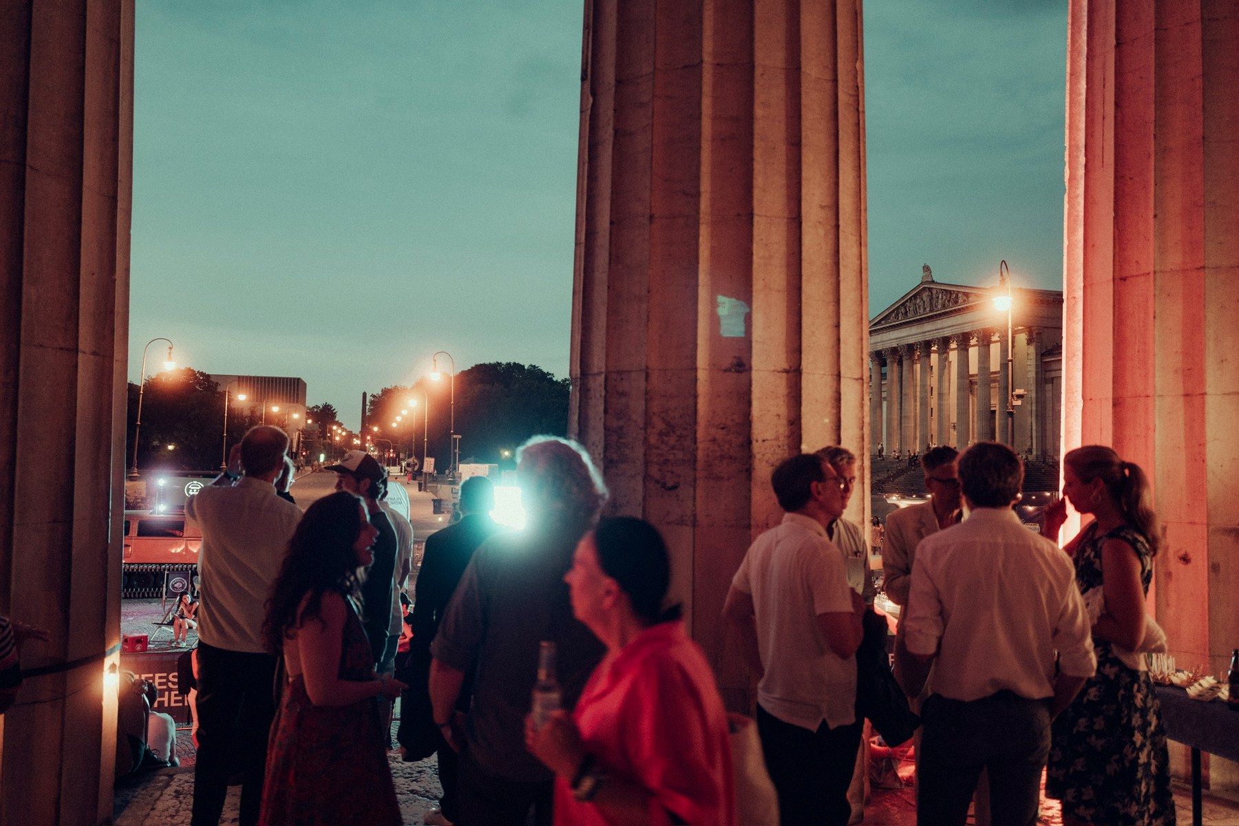 Abendstimmung an den Propyläen am Königsplatz, 31.07.2024