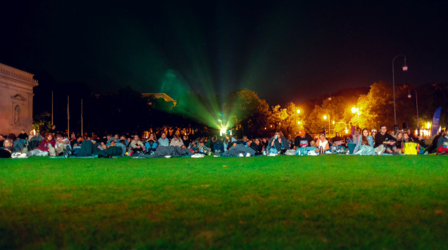 Kino am Königsplatz
